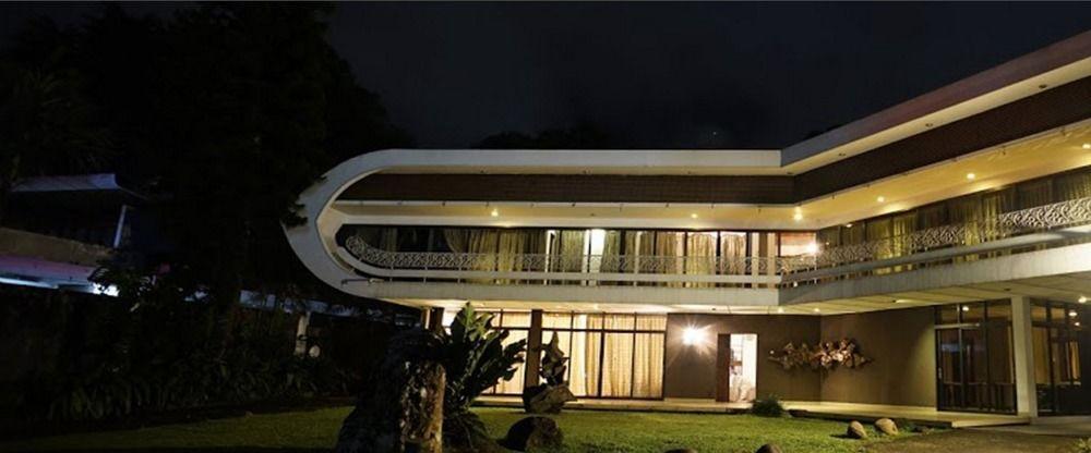 Nilani Hotel Ratnapura Exterior photo