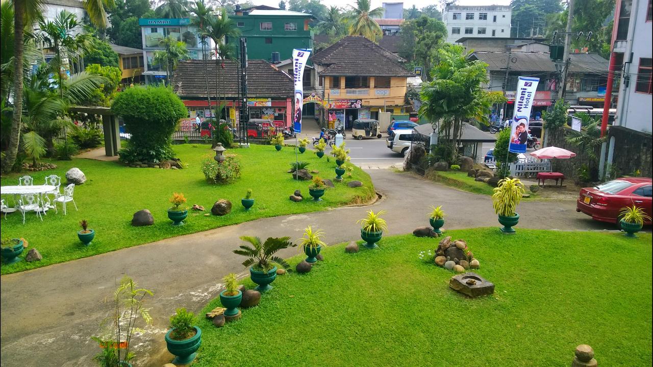 Nilani Hotel Ratnapura Exterior photo